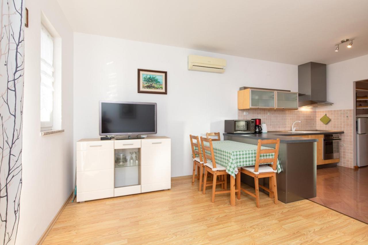 Apartments Bella Vista Krk Town Extérieur photo